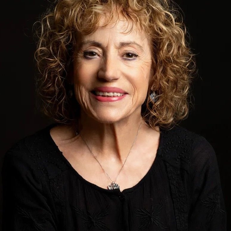 ISABEL AYÚCAR