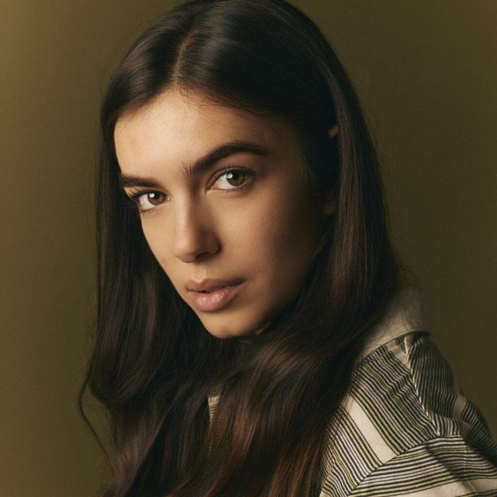 Alejandra Hinojosa cuadrada